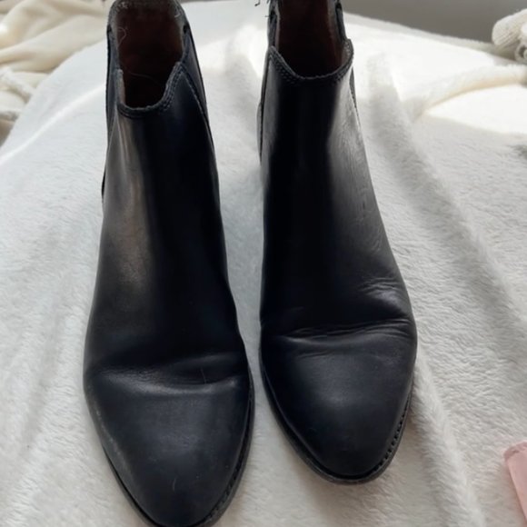 Madewell Black Booties Size 8 - Picture 1 of 3